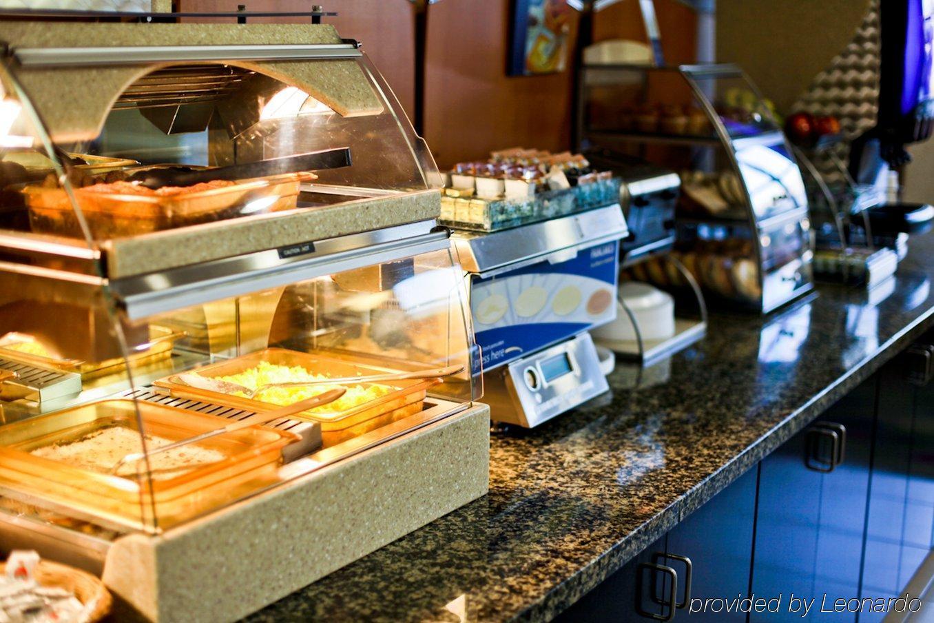 Hampton Inn & Suites Cathedral City Ristorante foto